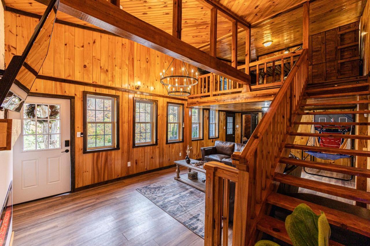 Fun Cabin With Hot Tub, Pool Table & Fire Pit - Big Blue Bryson City Exteriör bild